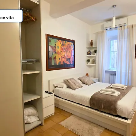 Apartament Trevi Fountain La Dolce *
