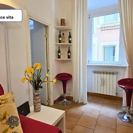 Trevi Fountain La Dolce Apartament Rzym